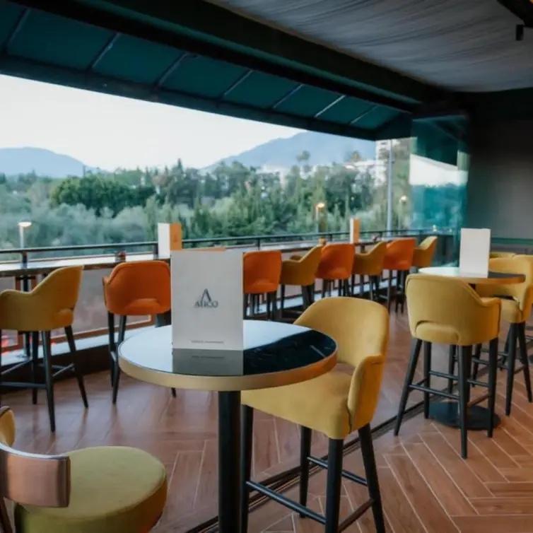 Sale of restaurant in Nueva Andalucía