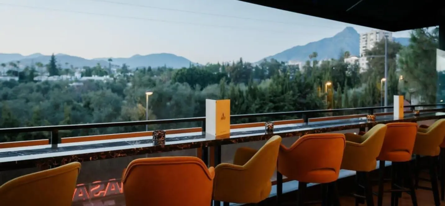 Sale of restaurant in Nueva Andalucía 1