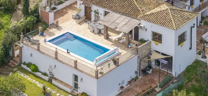 Sale of detached villa in Mijas Golf 1