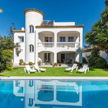 Venta de villa independiente en San Pedro de Alcántara