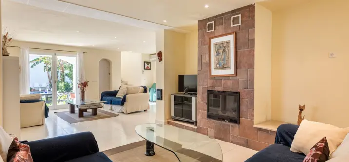 Venta de villa independiente en San Pedro de Alcántara 4