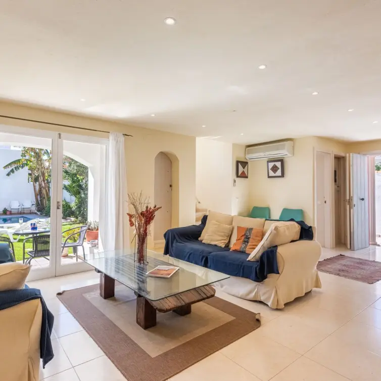 Venta de villa independiente en San Pedro de Alcántara