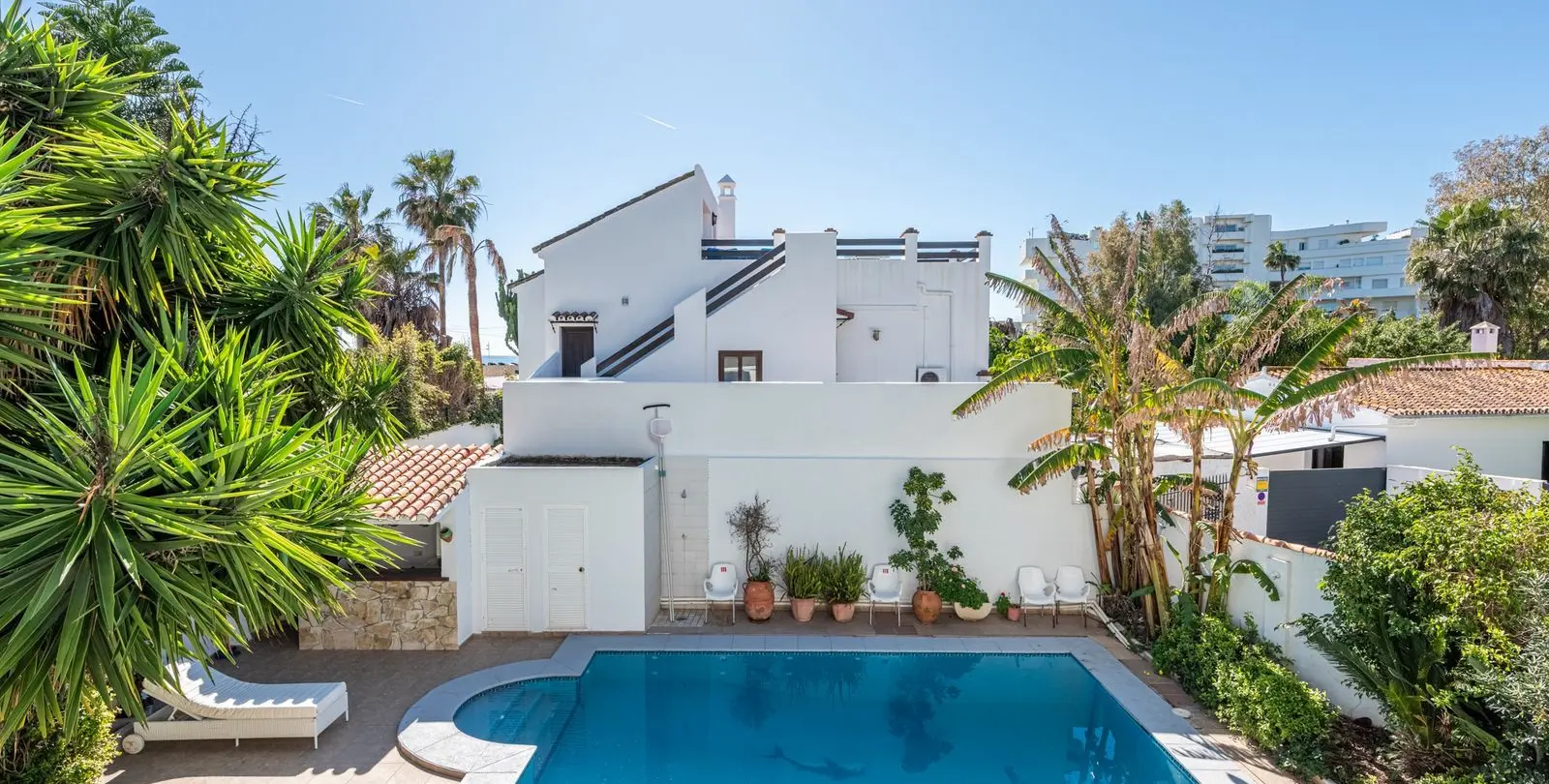 Venta de villa independiente en San Pedro de Alcántara 27