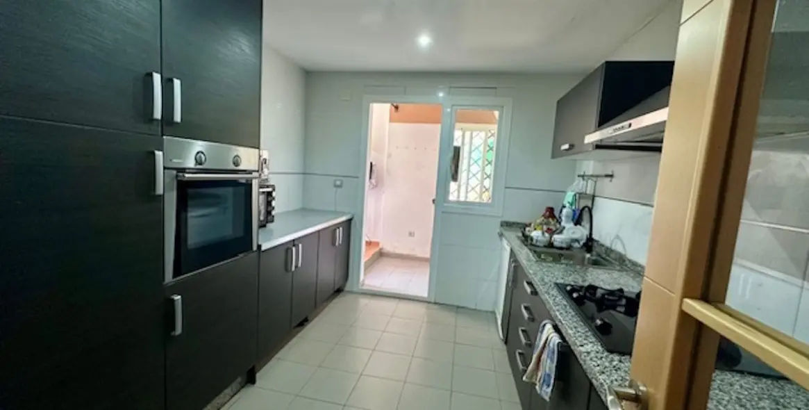 Продажа апартаментов на первом этаже в Estepona 19