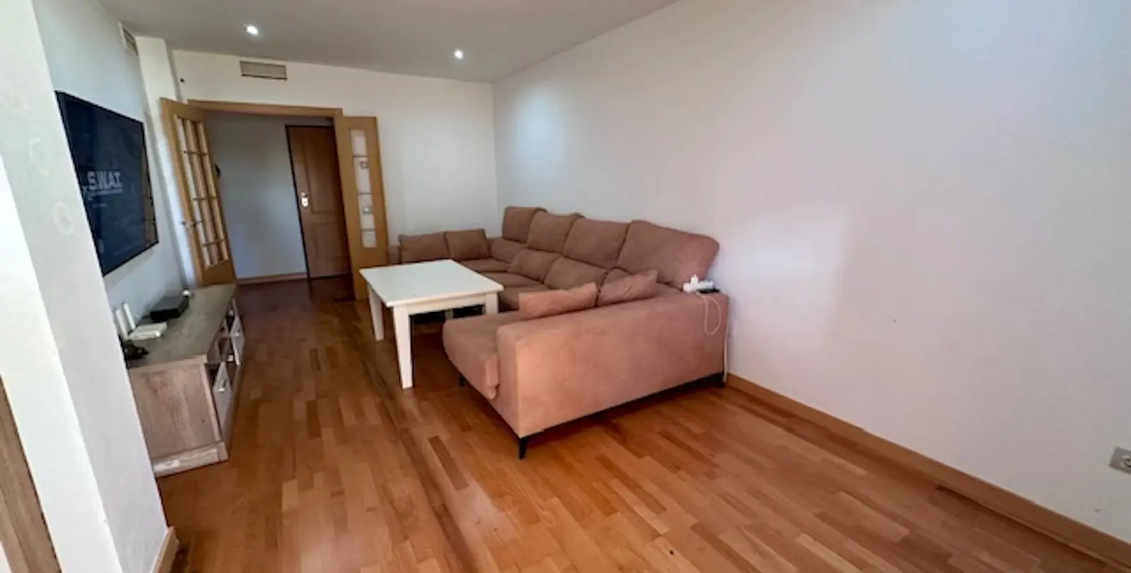 Sale of ground floor apartment in Estepona 16