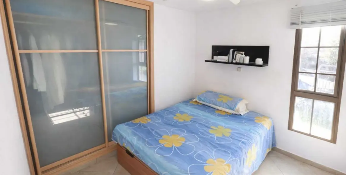 Sale of middle floor apartment in Marbella 5