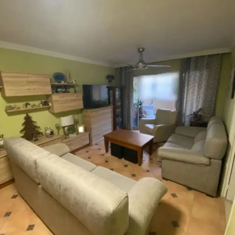 Sale of middle floor apartment in Marbella