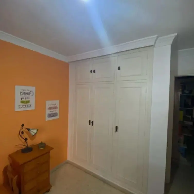 Sale of middle floor apartment in Marbella