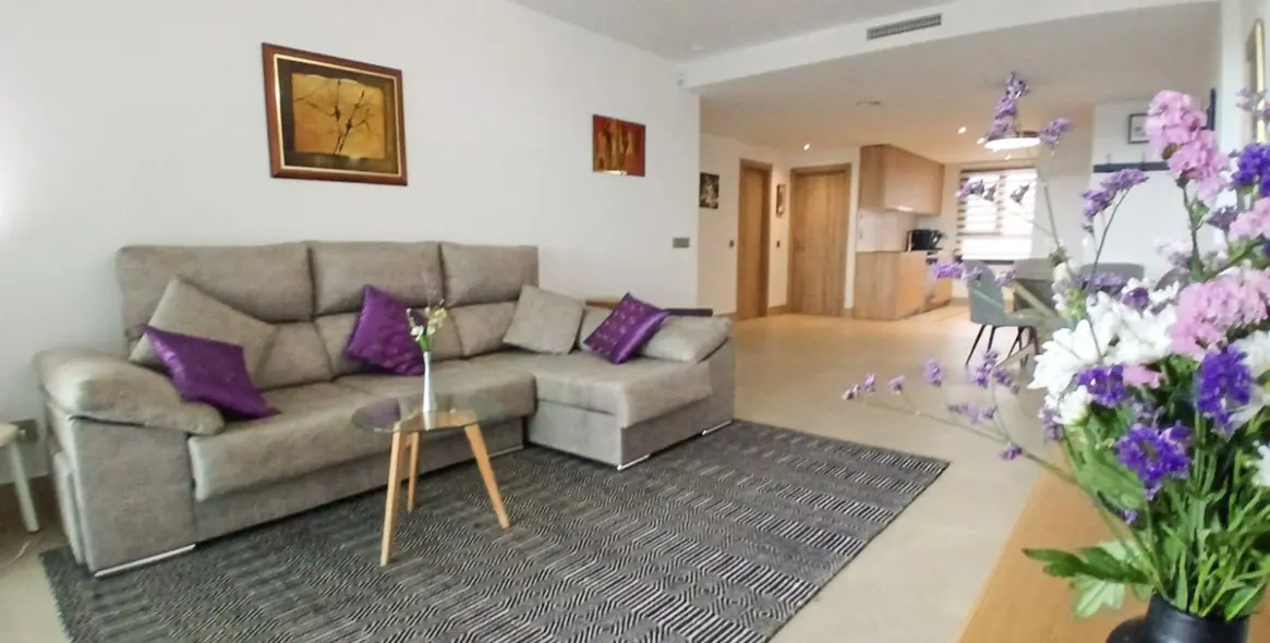 Продажа апартаментов на среднем этаже в Casares Playa 4