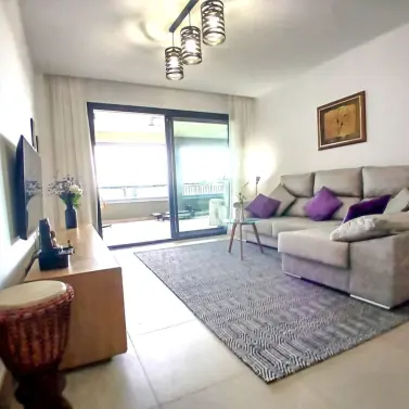 Продажа апартаментов на среднем этаже в Casares Playa