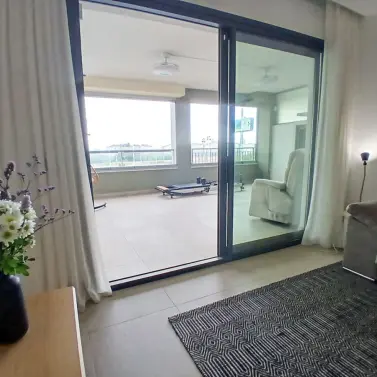 Продажа апартаментов на среднем этаже в Casares Playa