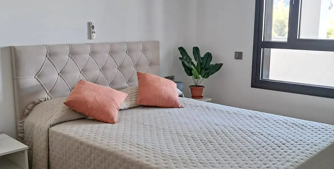 Продажа апартаментов на среднем этаже в Casares Playa 15