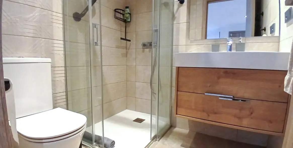 Продажа апартаментов на среднем этаже в Casares Playa 17