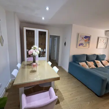 Sale of middle floor apartment in Fuengirola