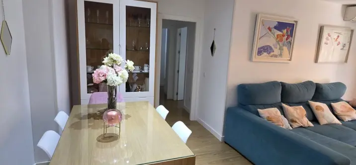 Sale of middle floor apartment in Fuengirola 4