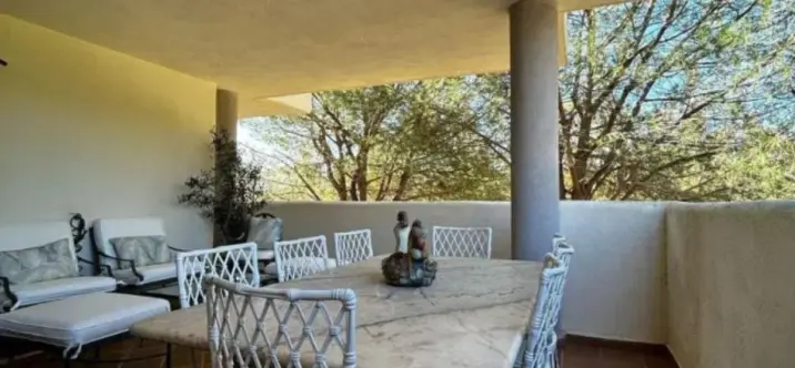 Sale of middle floor apartment in Elviria 3