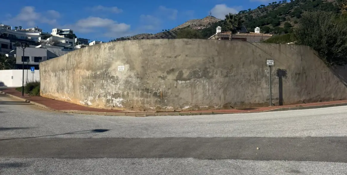 Sale of residential plot in Mijas 2