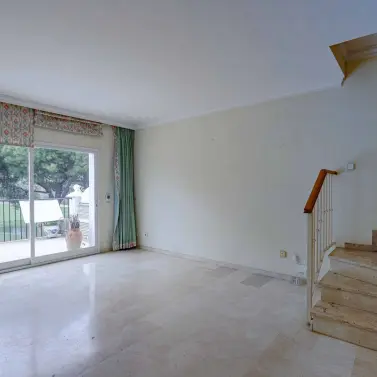 Sale of townhouse in La Quinta