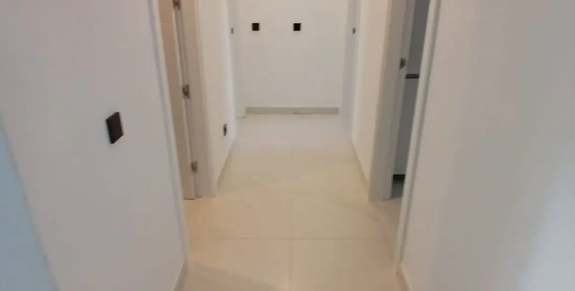 Sale of middle floor apartment in Estepona 17