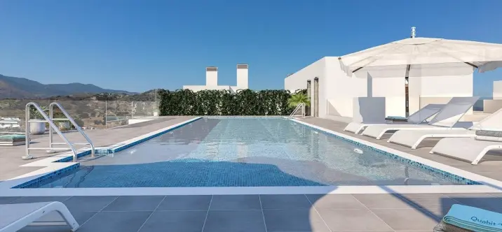 Sale of penthouse in Estepona 0