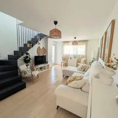 Sale of penthouse in Estepona