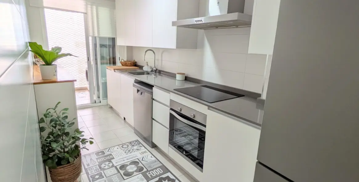 Sale of penthouse in Estepona 4