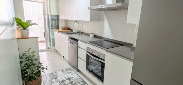 Sale of penthouse in Estepona 3