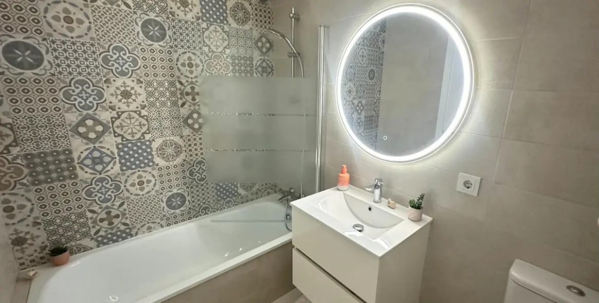 Sale of penthouse in Estepona 6