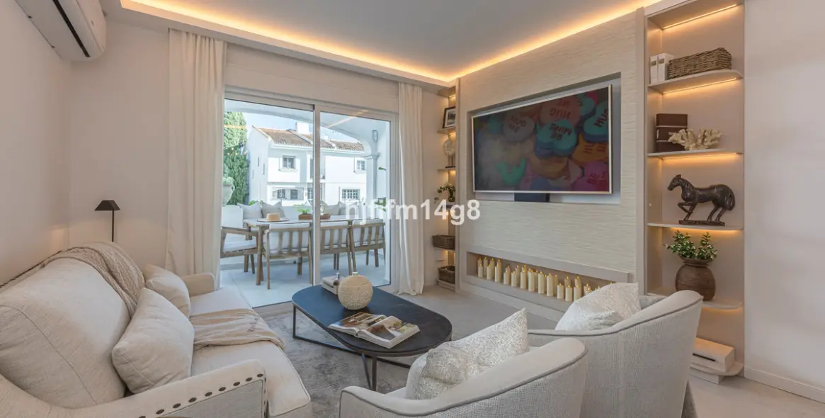 Sale of townhouse in Nueva Andalucía 1