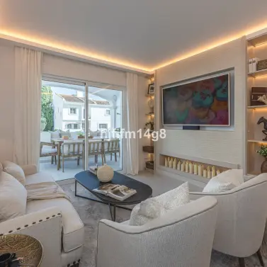 Sale of townhouse in Nueva Andalucía