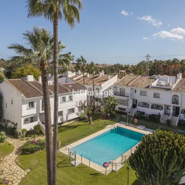 Sale of townhouse in Nueva Andalucía