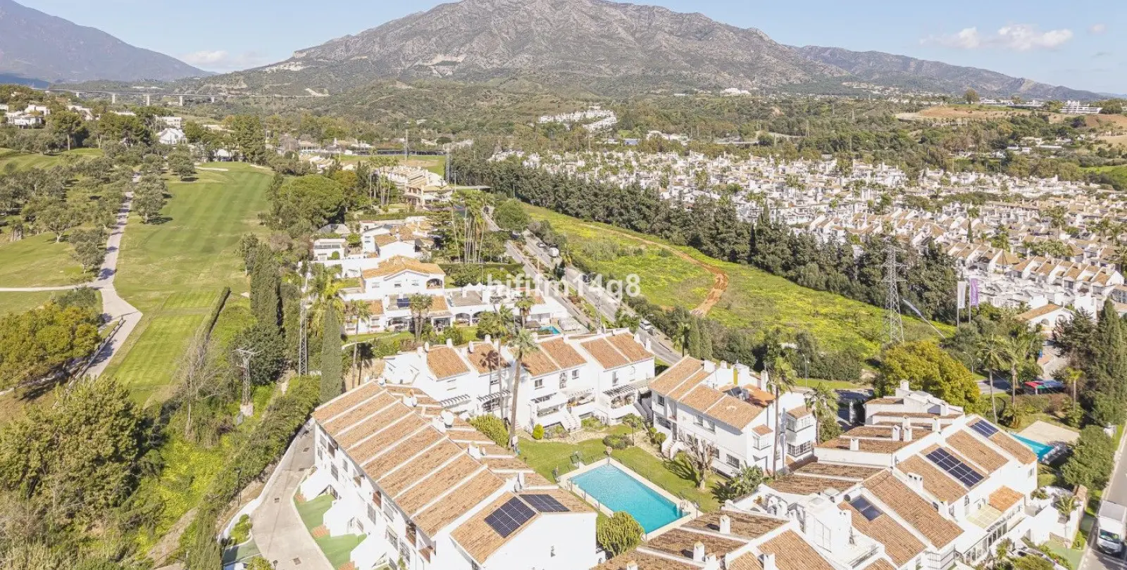 Sale of townhouse in Nueva Andalucía 2