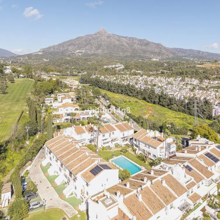 Venta de adosado en Nueva Andalucía