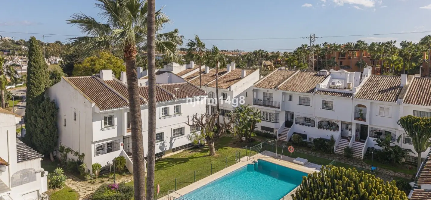 Venta de adosado en Nueva Andalucía 2