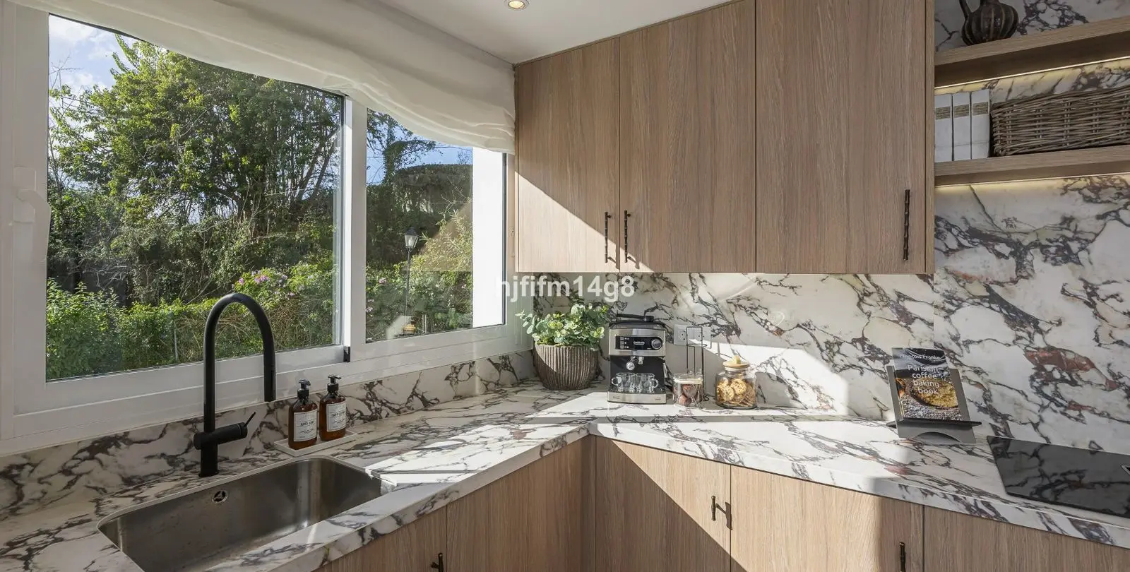 Sale of townhouse in Nueva Andalucía 9