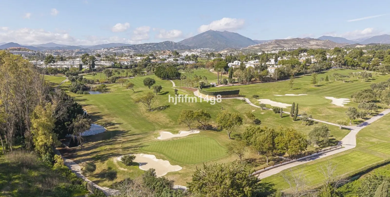 Sale of townhouse in Nueva Andalucía 21