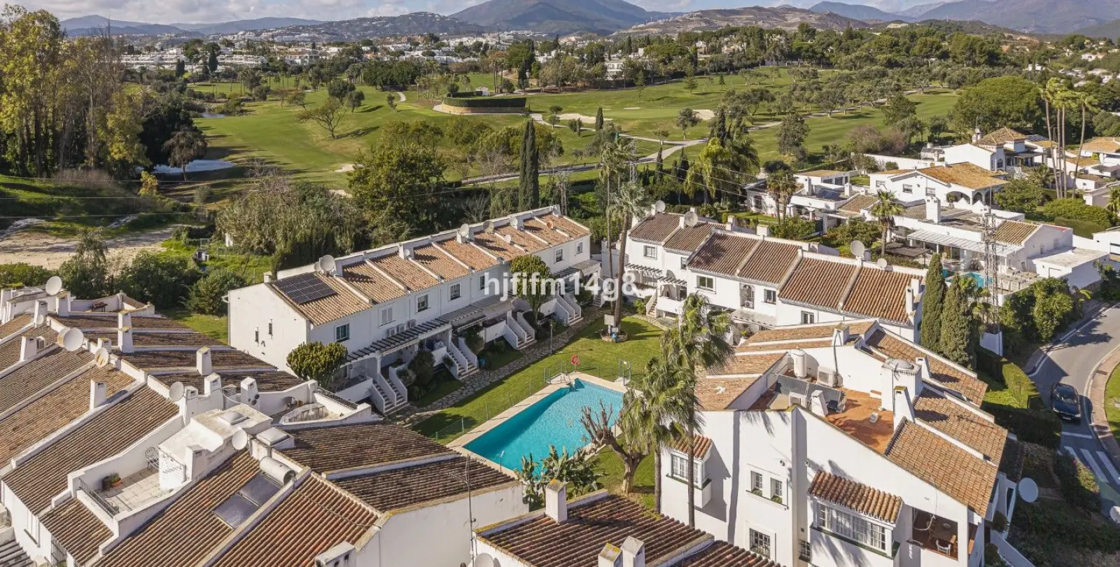 Sale of townhouse in Nueva Andalucía 23