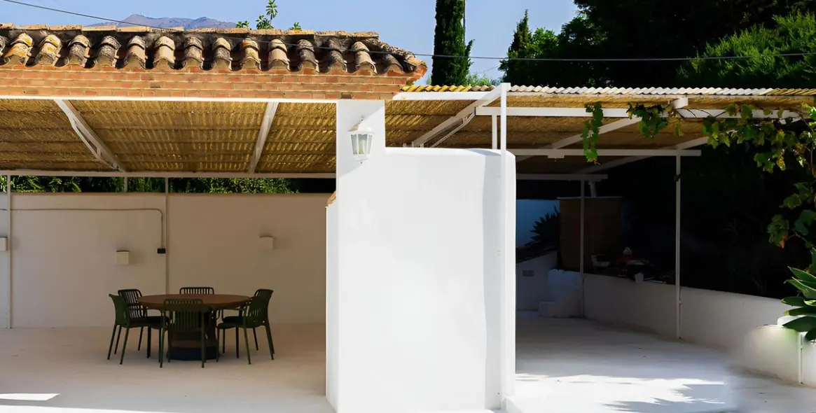 Sale of detached villa in Estepona 5