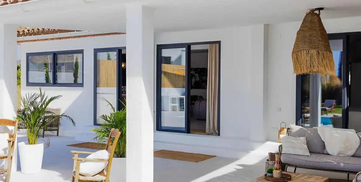 Sale of detached villa in Estepona 6