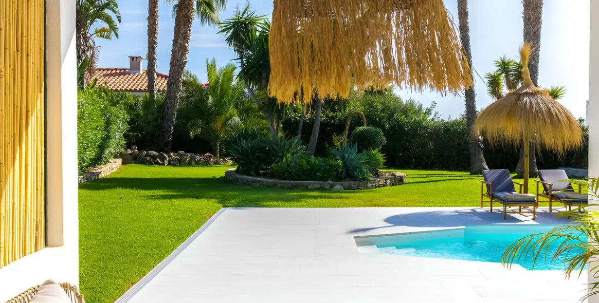 Sale of detached villa in Estepona 8