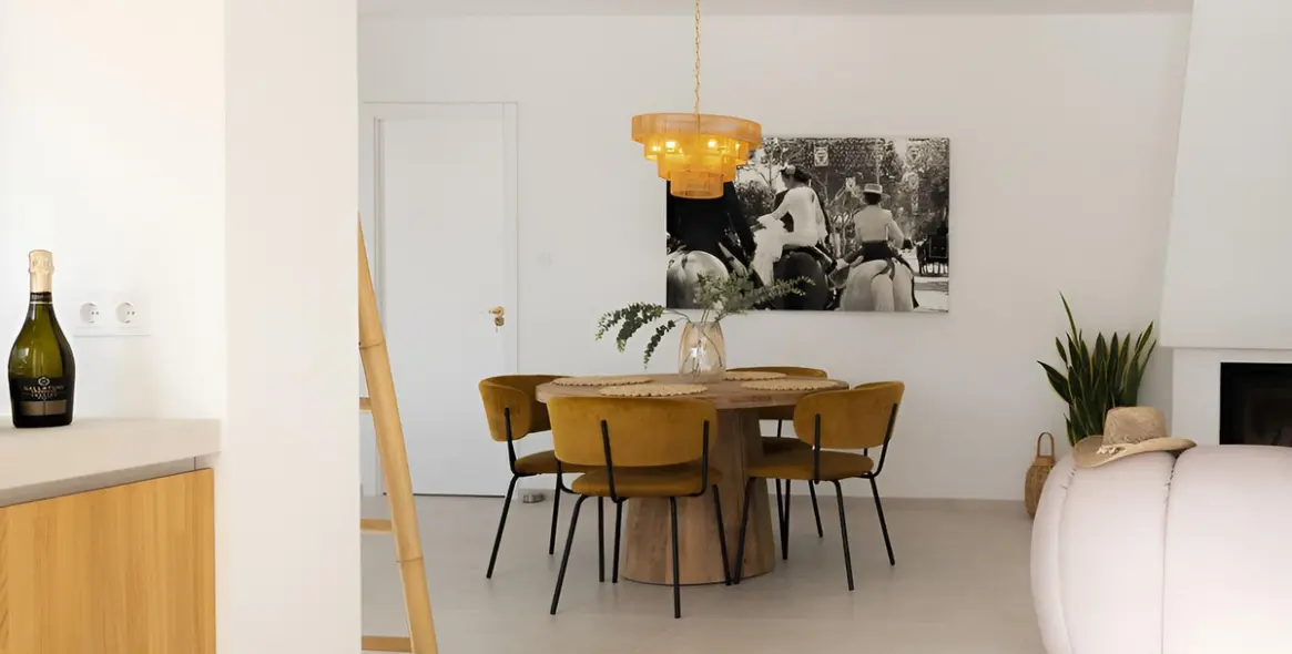 Sale of detached villa in Estepona 11