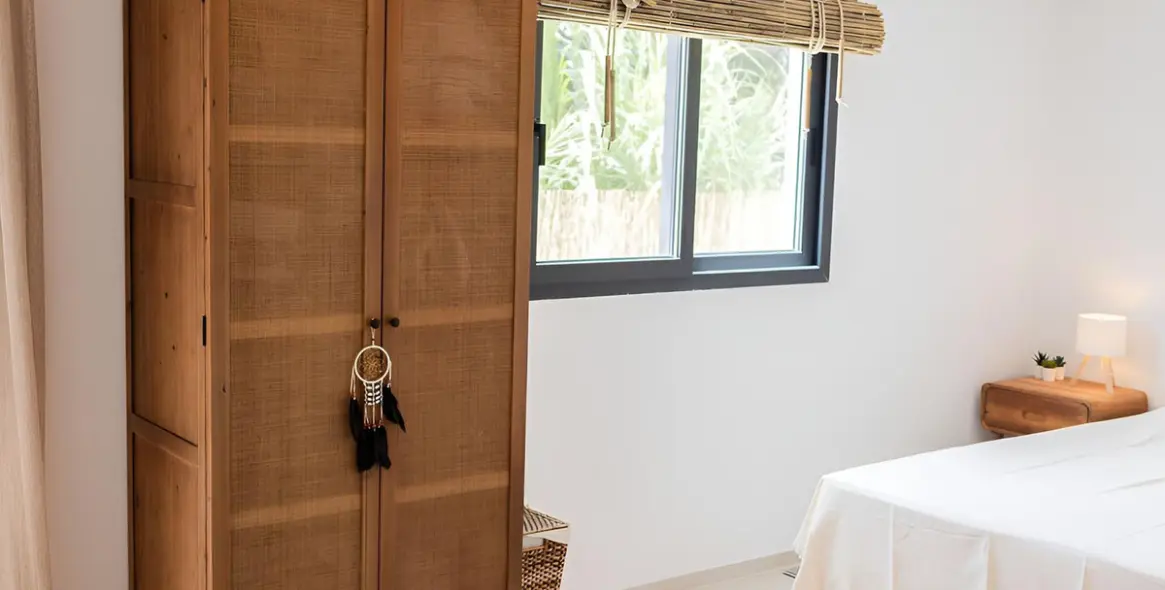 Sale of detached villa in Estepona 13