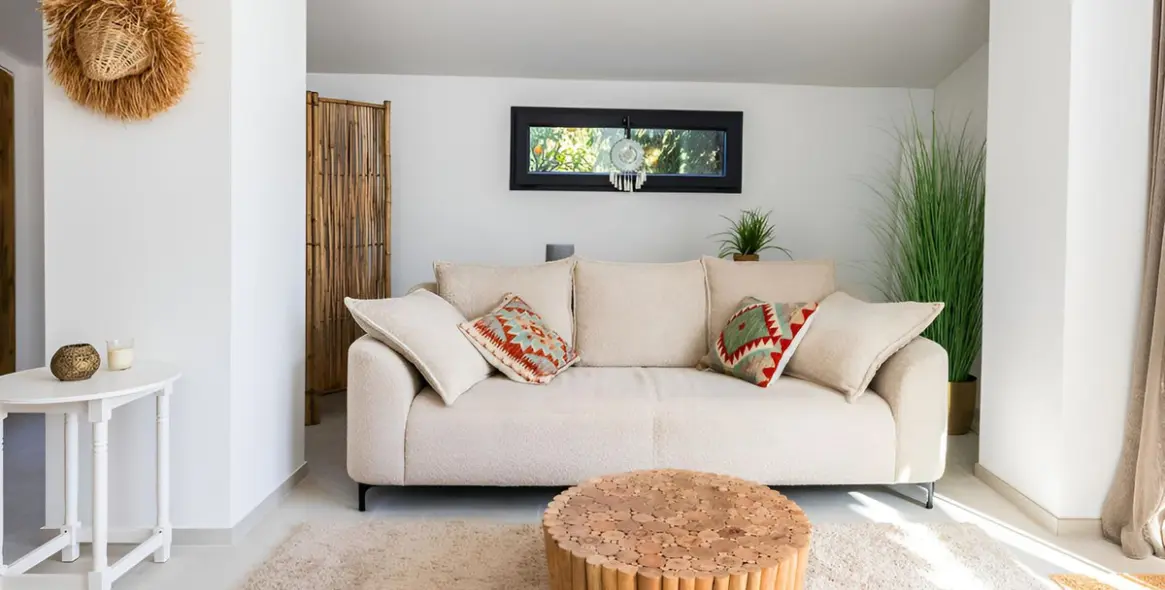 Sale of detached villa in Estepona 20