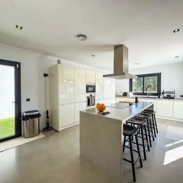 Venta de villa independiente en Estepona