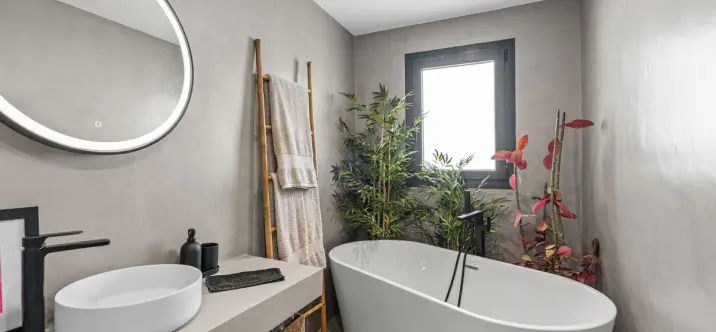 Sale of detached villa in Estepona 4