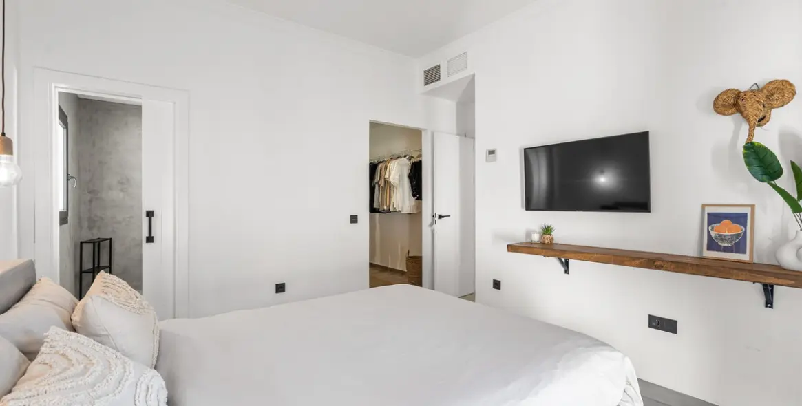 Продажа  отдельно стоящей виллы в Estepona 7