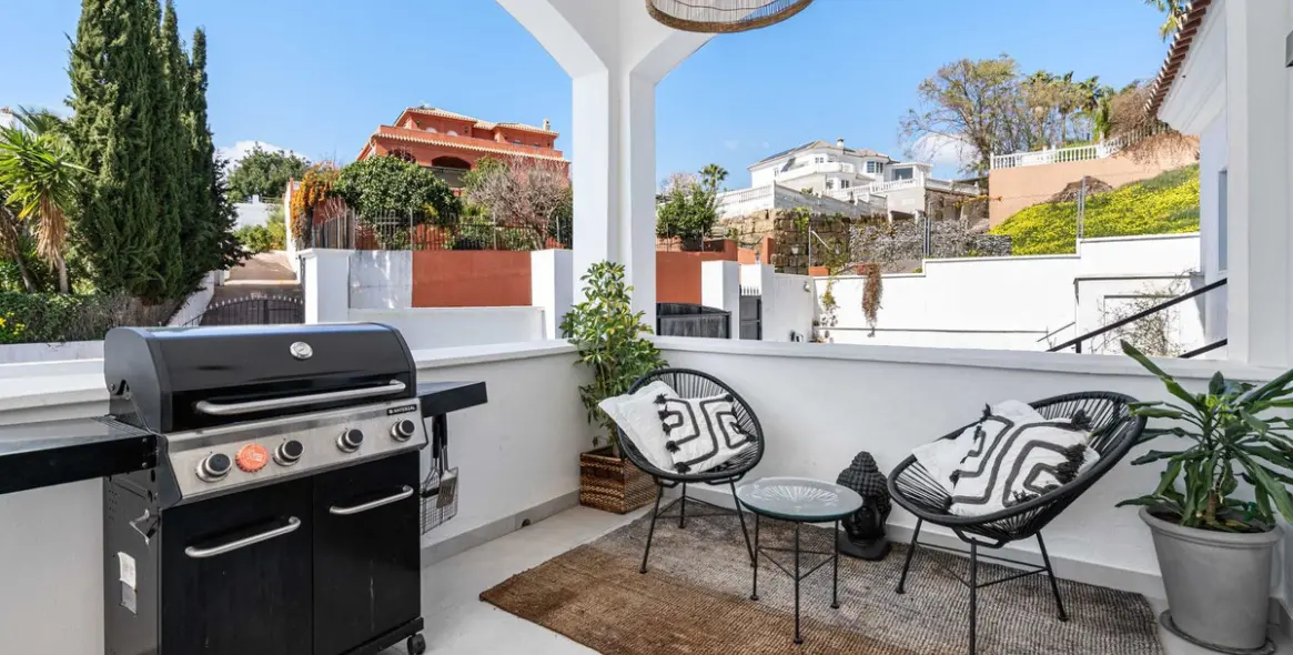 Продажа  отдельно стоящей виллы в Estepona 22