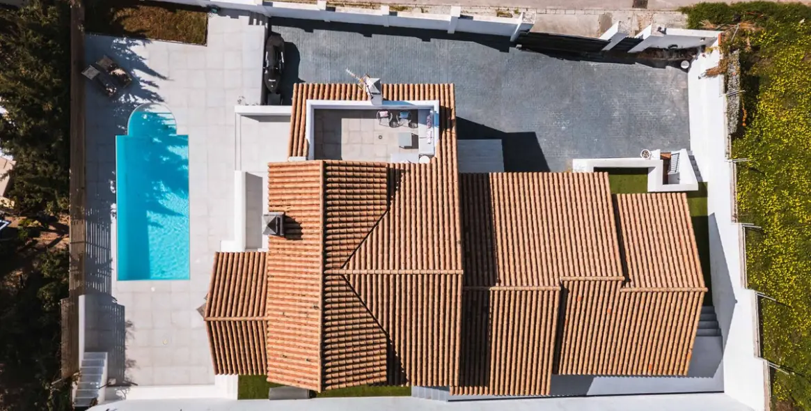 Продажа  отдельно стоящей виллы в Estepona 44