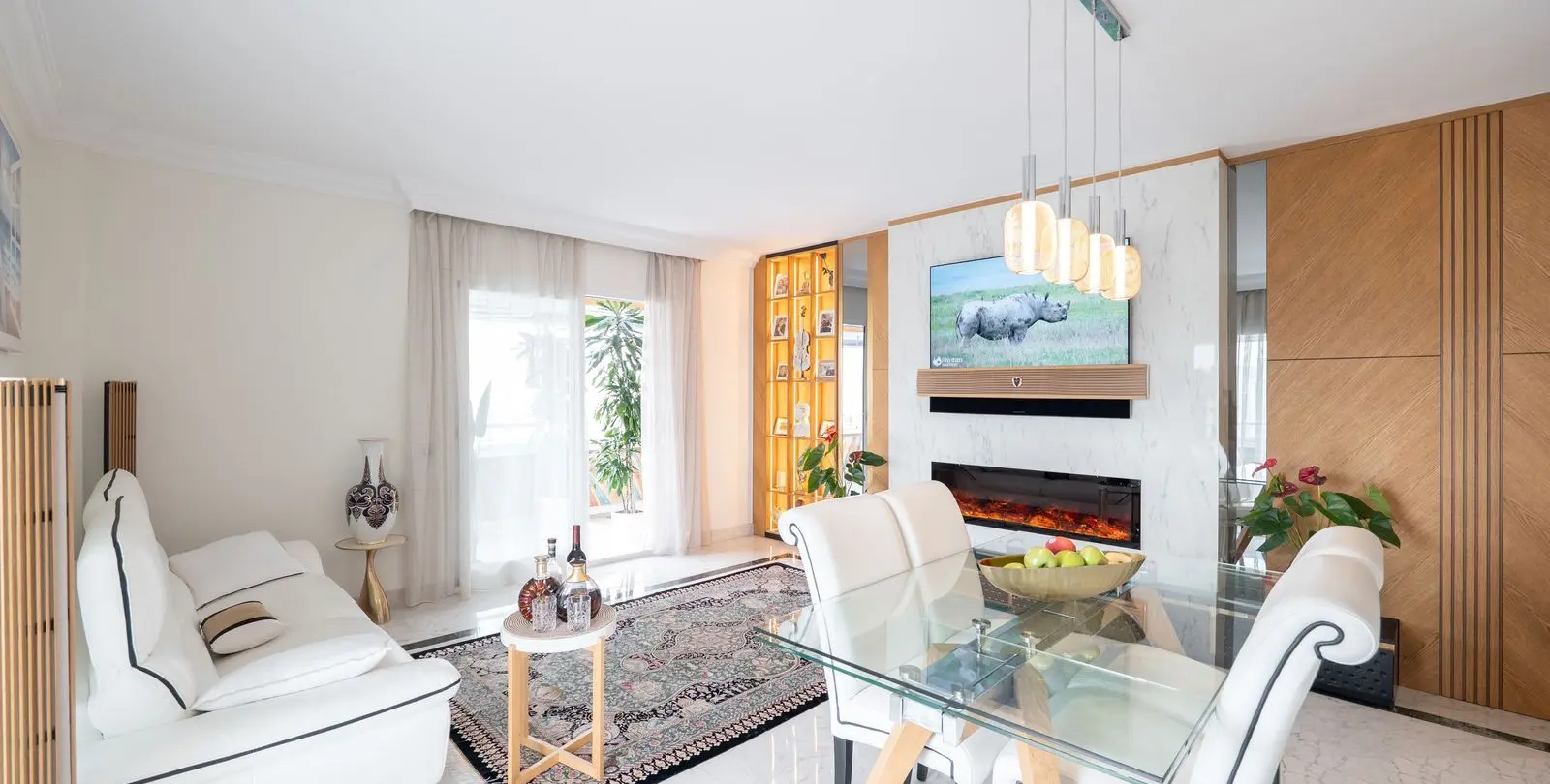 Sale of middle floor apartment in Puerto Banús 1