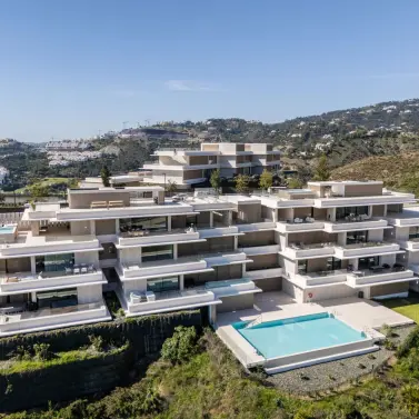 Venta de apartamento en planta media en La Quinta